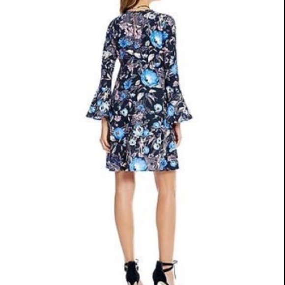 NWT Gianni Bini “Mona” Bell Sleeve Swing Dress XS - Picture 2 of 8